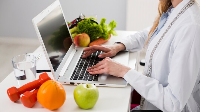 Czy wprowadzenie świeżych owoców do diety pracowników poprawia ich produktywność?
