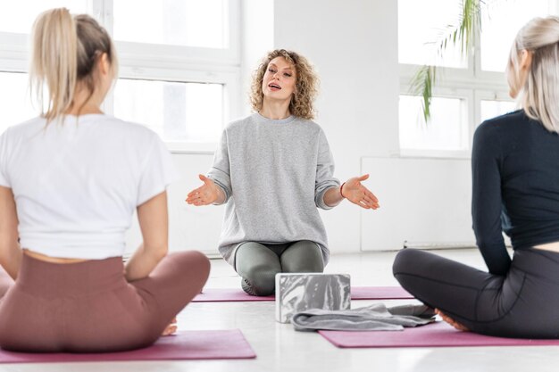 Jak szkolenia z mindfulness mogą wpłynąć na Twoje codzienne życie?